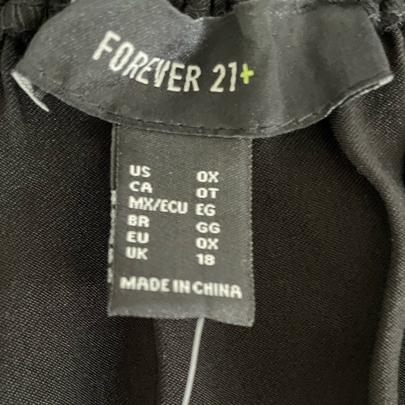 Forever 21 Top - Picture 2 of 6
